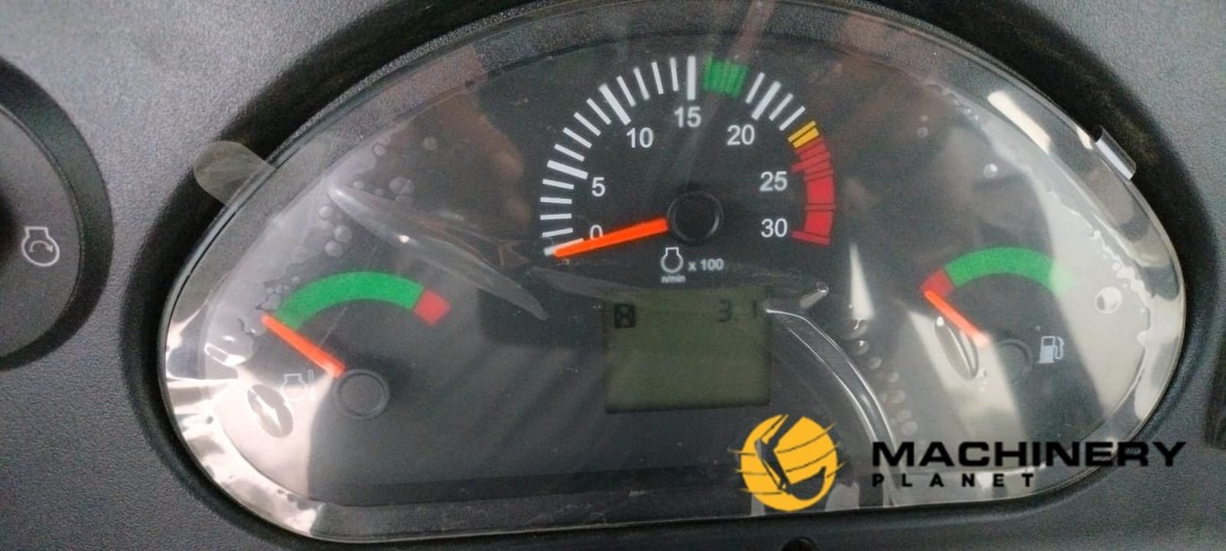 CAT 424 Backhoe Loader 2024 - New/Unused 424 2024 2