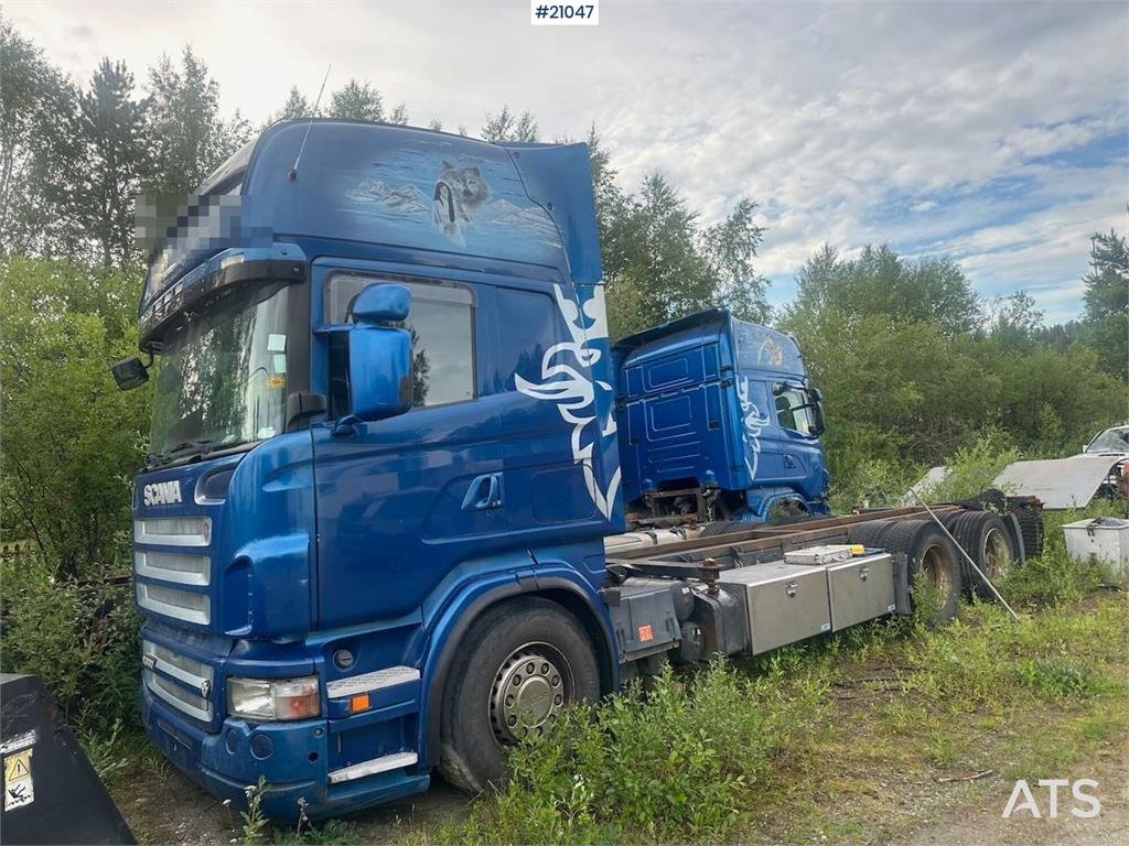 Scania R500 container truck w/ lift and replaced engine. 2005 21047 R500 container truck w/ lift and replaced engine. 2005 1