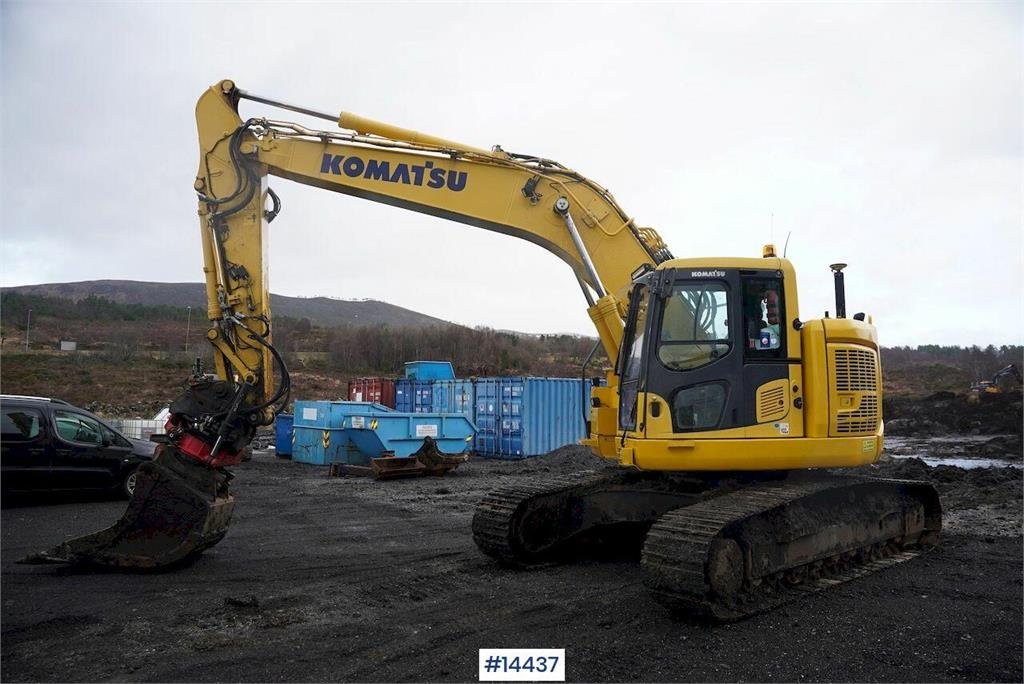 Komatsu PC228USLC-10 crawler excavator with GPS, rototilt 2017 14437 PC228USLC-10 crawler excavator with GPS, rototilt 201...