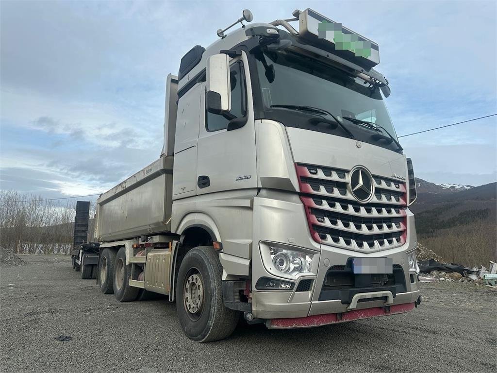 Mercedes-Benz Arocs 2658 6x2 Tipper truck. 2016 20562 Arocs 2658 6x2 Tipper truck. 2016 1 Tipper trucks
