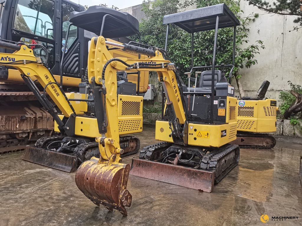 PC15MR 1.5 Tons Mini Creawler Excavator High Cost-effectiveness PC15MR 2020 1 Crawler Excavators image 2