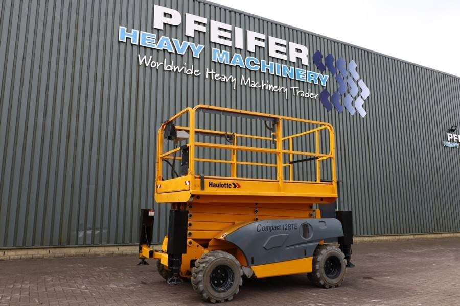 Haulotte Compact 12RTE Electric, 12m Working Height, 450kg 2011 HAULOTTE - Compact 12RTE - 63601 Compact 12RTE Electric, 1...