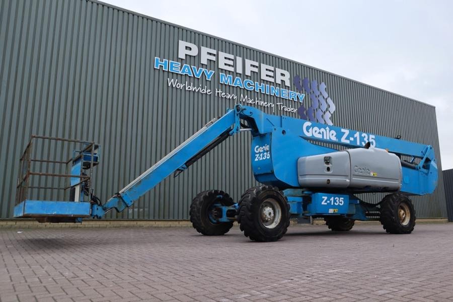 Genie Z135/70 Diesel, 4x4x4 Drive, 43m Lifting Height, 2 2006 GENIE - Z135/70 - 90348 Z135/70 Diesel, 4x4x4 Drive, 43m Lif...