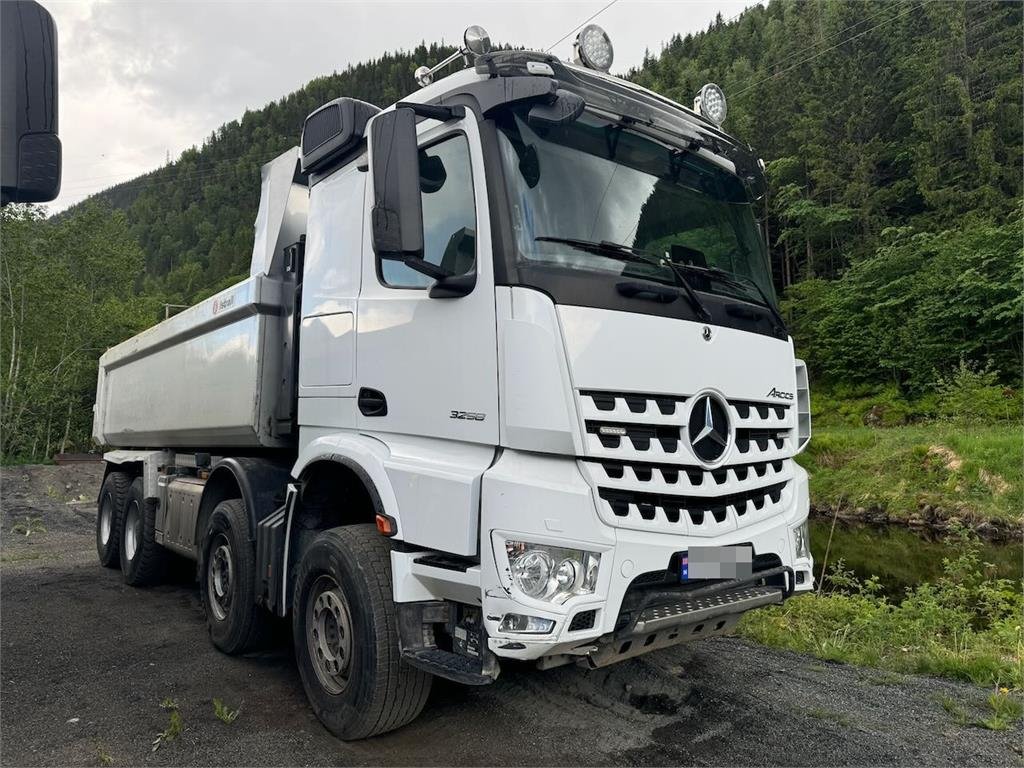 Mercedes-Benz Arocs 3258 8x4 Tipper Truck – Low Mileage! 2020 20586 Arocs 3258 8x4 Tipper – Low Mileage! 2020 1 Tipper trucks