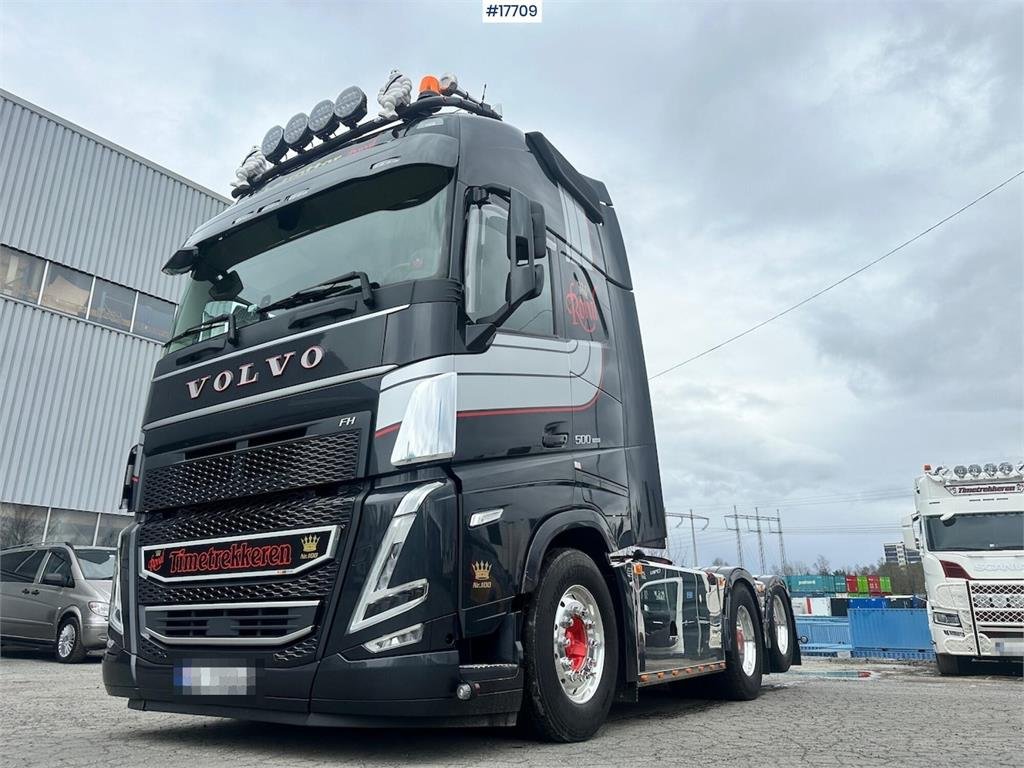 Volvo FH500 Royal 6x2 Truck. 2023 17709 FH500 Royal 6x2 Truck. 2023 1 Tractor Units