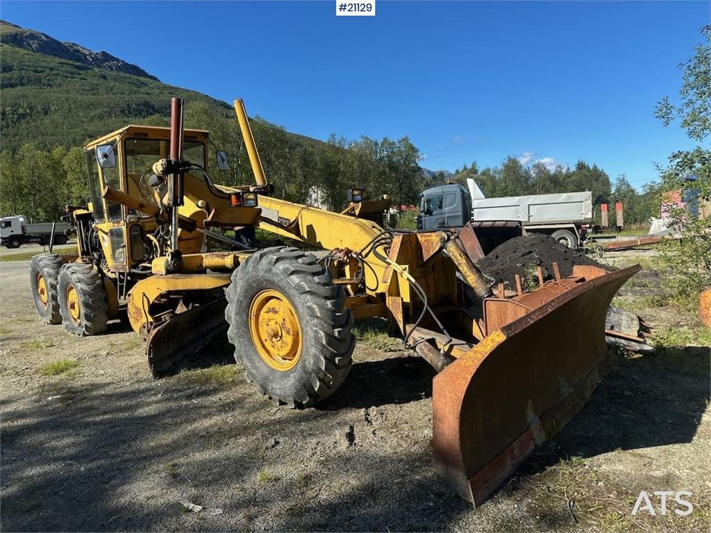Nordverk 130 HVT grader w/ extra tires on rim. WATCH VIDEO. 1972 21129 Nordverk 130 HVT grader w/ extra tires on rim. WATC...