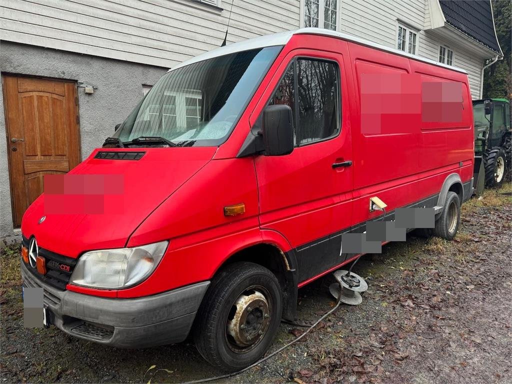 Mercedes-Benz Sprinter 416 with Leistikow flushing unit 2002 22073 Sprinter 416 with Leistikow flushing unit 2002 1 Closed...