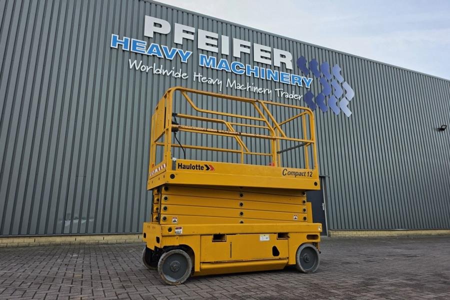 Haulotte Compact 12 Electric, 12m Working Height, 300kg Cap 2012 HAULOTTE - Compact 12 - 62418 Compact 12 Electric, 12m Wo...