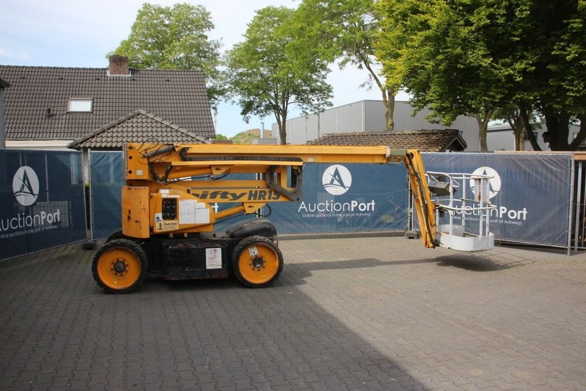 Nifty HR 15 NDE Electric/Diesel Telescopic Boom Lift 2005 2005 Nifty HR 15 NDE 2005 1