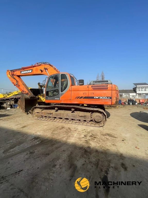 Used DOOSAN DX300LC Crawler Excavator DOOSAN DX300LC 2019 1 Crawler Excavators