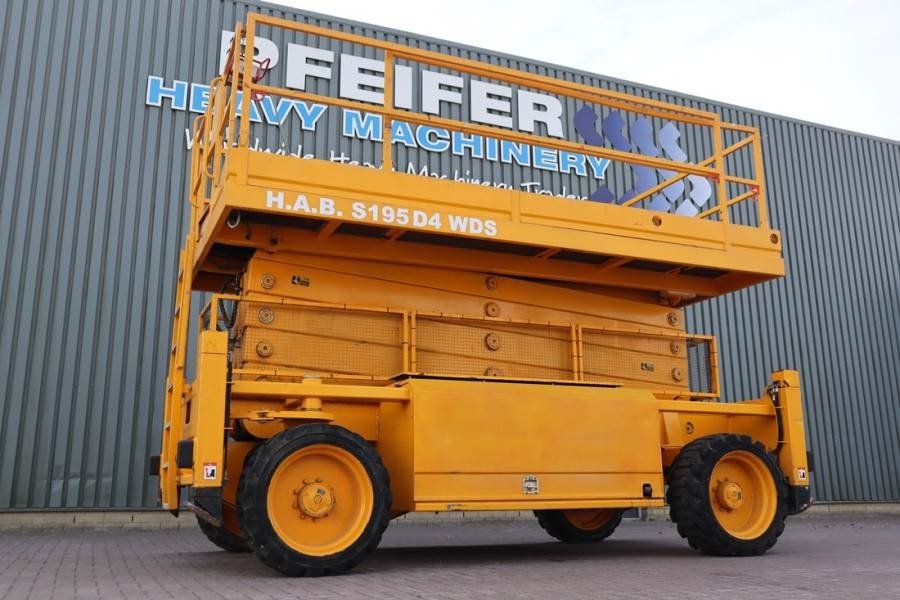 HAB S195-24 D4WDS Diesel, 4x4 Drive, 19.5m Working Hei 2011 HAB - S195-24 D4WDS - 63264 HAB S195-24 D4WDS Diesel, 4x4 Driv...