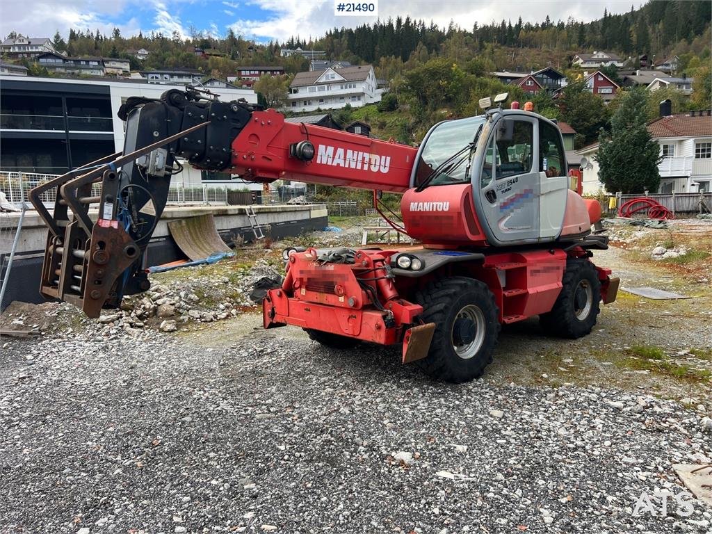 Manitou MRT2540 w/ radio control, crew basket, 2 sets of p 2008 21490 MRT2540 w/ radio control, crew basket, 2 sets of p 2...