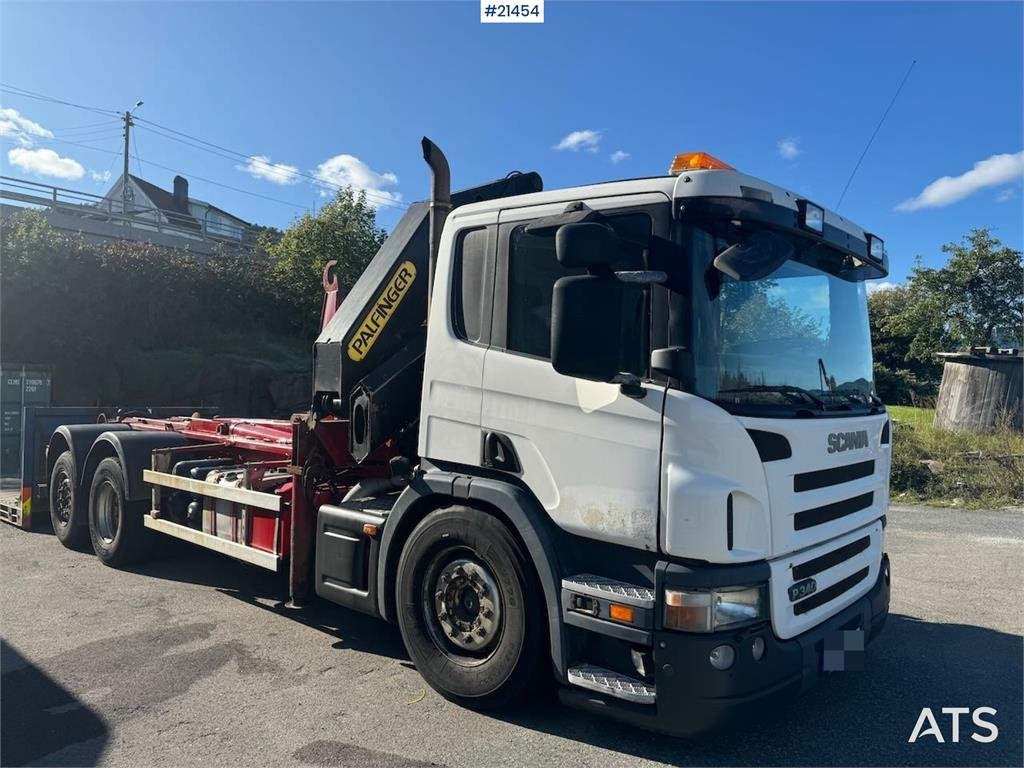 Scania P340 Hook/crane truck 23 t/m Palfinger crane 2005 21454 P340 Hook/crane truck 23 t/m Palfinger crane 2005 1 Crane t...