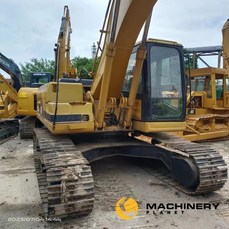 320B Caterpillar Used Crawler Excavator 20tons LOW PRICE 320B 2019 1 Crawler Excavators image 4