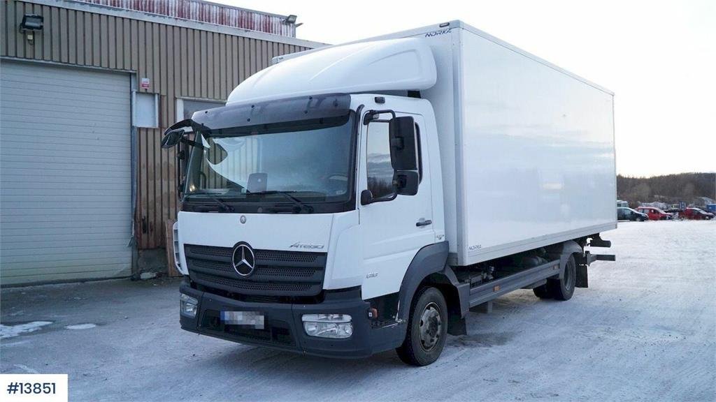 Mercedes-Benz Atego 818 box truck. Low km. 2016 13851 Atego 818 box truck. Low km. 2016 1