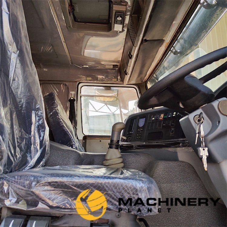 HOWO 371HP 6X4 Dump Truck Good Quality Hot Sale 371HP 6X4 2020 1 Dump Truck image 5