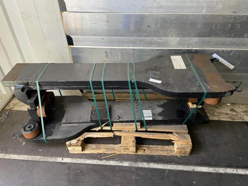 Svetruck 37.000 kg 1200 LSP 2008 DIV1302 Svetruck 37.000 kg 1200 LSP 2008 1