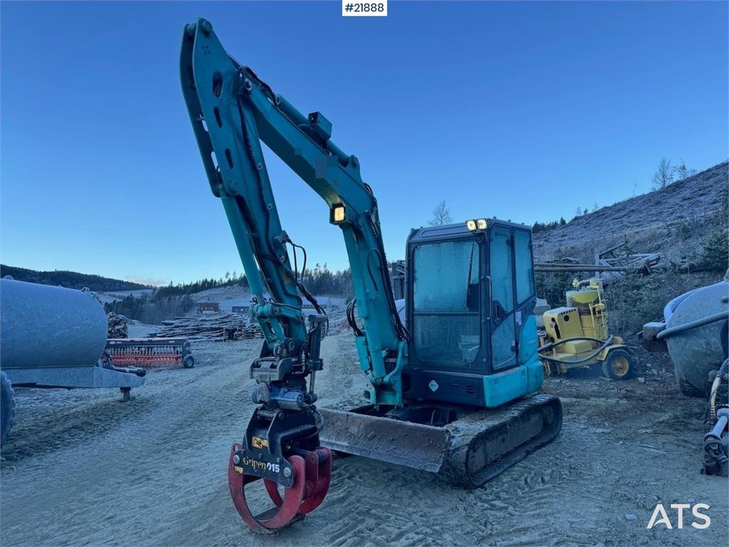 Kobelco SK55SRX-6 with Rototilt and 3 buckets. 2330 hours! 2018 21888 SK55SRX-6 with Rototilt and 3 buckets. 2330 hours! 2...