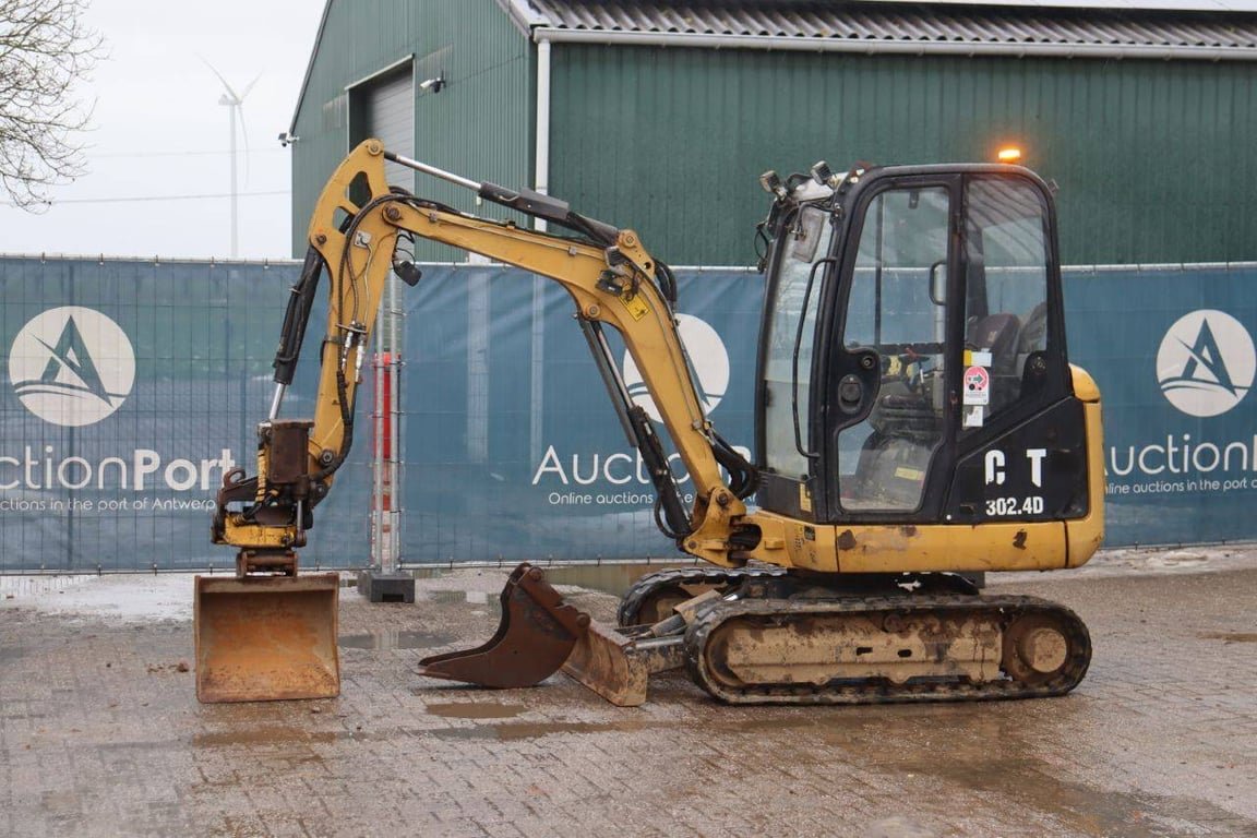 Mini excavator Caterpillar 302.4D Diesel 13kW 2016 2016 302.4D 2016 1