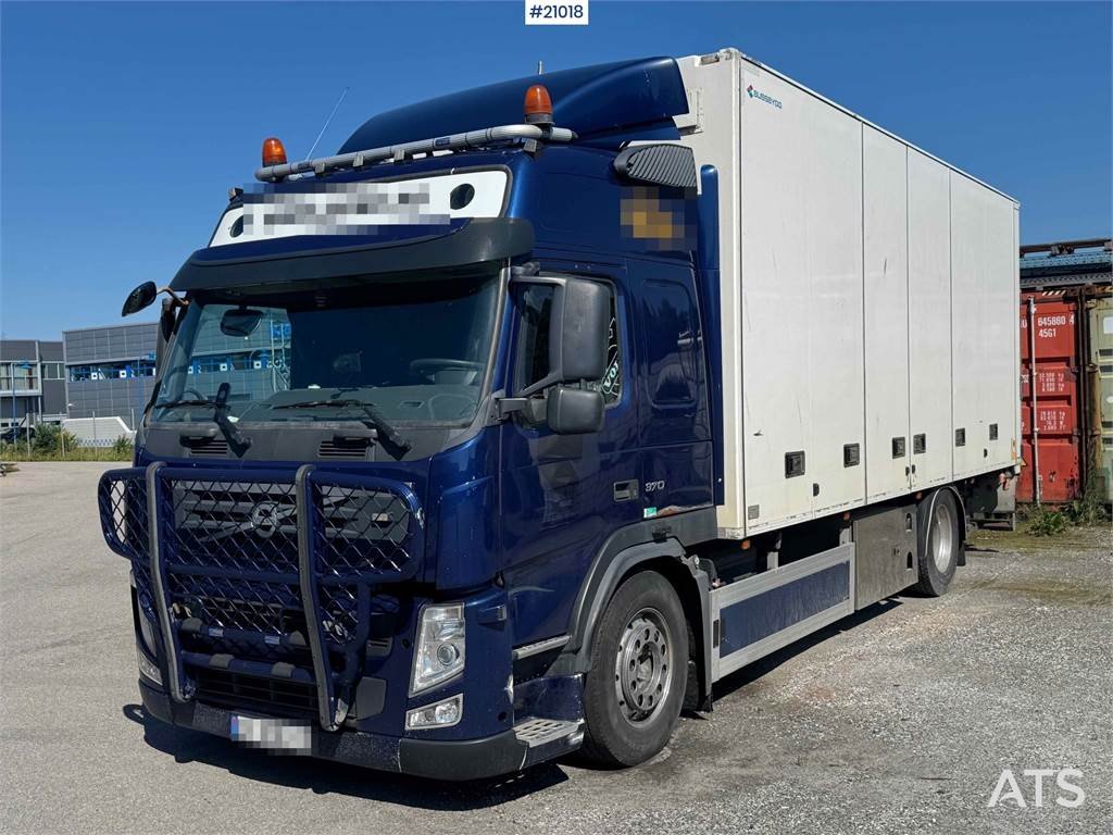 Volvo FM 370 box truck with full side opening! 2012 21018 FM 370 box truck with full side opening! 2012 1