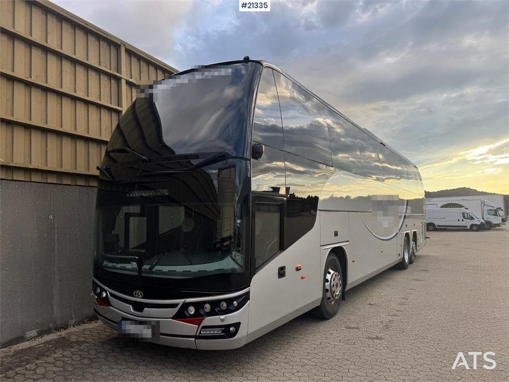 MAN Beulas Glory Tour Bus. 53 seats. 160,000 km. 2022 21335 MAN Beulas Glory Tour Bus. 53 seats. 160,000 km. 2022 1