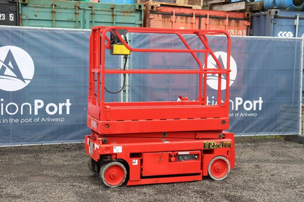 Scissor lift Haulotte Optimum 6 Electric 6.45m 2009 2009 Optimum 6 2009 1 Scissor Lifts