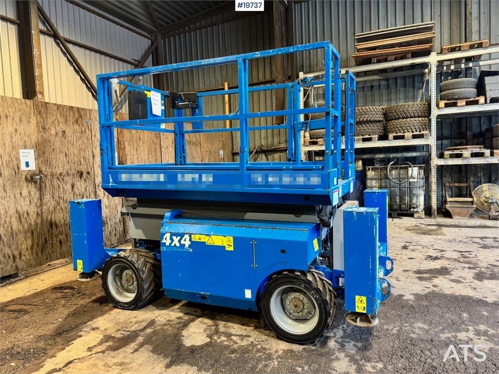 Genie GS3268 Scissor Lift. 1010 hours! 2008 19737 GS3268 Scissor Lift. 1010 hours! 2008 1