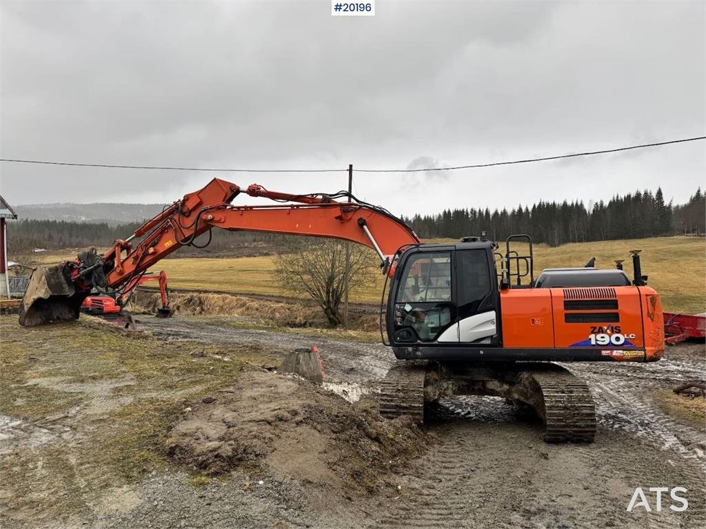 Hitachi ZX190LC-6 Tracked excavator w/ 2 buckets, tilt and 2019 20196 ZX190LC-6 Tracked excavator w/ 2 buckets, tilt and 2...