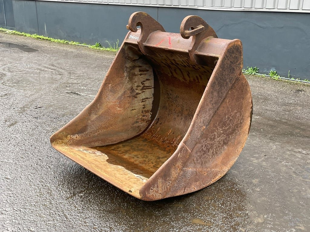 Caterpillar Digging bucket 70001947 Digging bucket 1