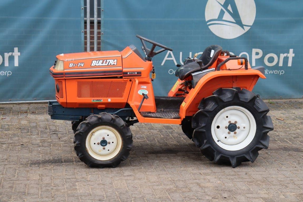 Mini tractor Kubota B1-14 Bulltra Diesel 14.5hp B1-14 Bulltra 1