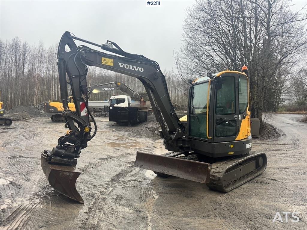 Volvo ECR58D with rototilt and 2 buckets. 3,100 hours. 2017 22111 ECR58D with rototilt and 2 buckets. 3,100 hours. 2017 1 ...