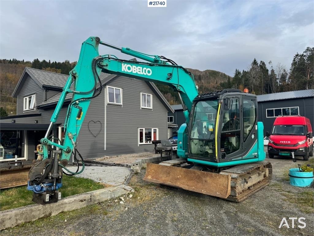 Kobelco SK75SR-3E w/ Rototilt, 2 buckets and grapple. 1850 2018 21740 SK75SR-3E w/ Rototilt, 2 buckets and grapple. 1850 2...