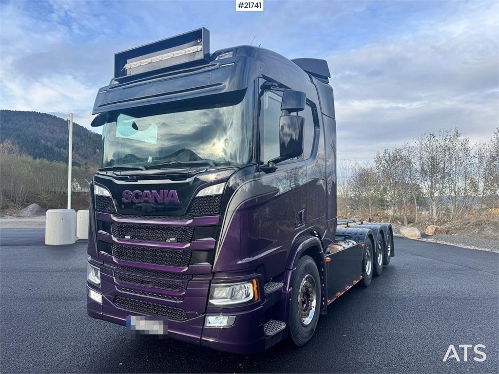 Scania R580 Tridem Hooklift w/ Crane hydraulics. Freshly 2018 21741 R580 Tridem Hooklift w/ Crane hydraulics. Freshly 2018 1