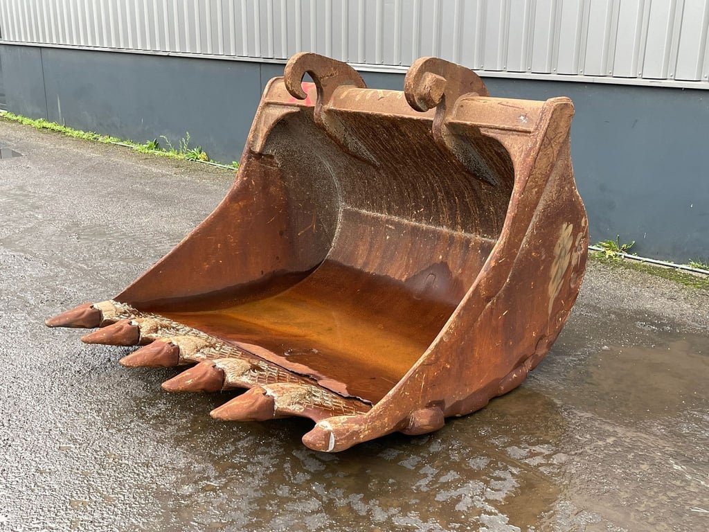 Verachtert Bucket with teeth 70001948 Verachtert Bucket with teeth 1