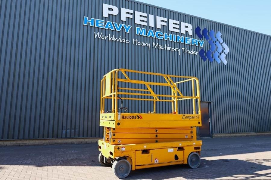 Haulotte Compact 10 Electric, 10m Working Height, 450kg Cap 2011 HAULOTTE - Compact 10 - 63265 Compact 10 Electric, 10m Wo...