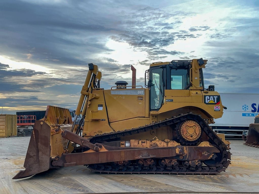 Caterpillar D8T - 2021 Rebuild CE / EPA 2021 00032907 D8T - 2021 Rebuild CE / EPA 2021 1