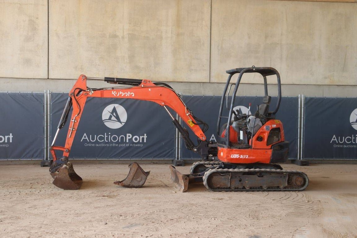 Crawler excavator Kubota U35-3a3 Diesel 22.9kW 2015 2015 U35-3a3 2015 1 Crawler Excavators