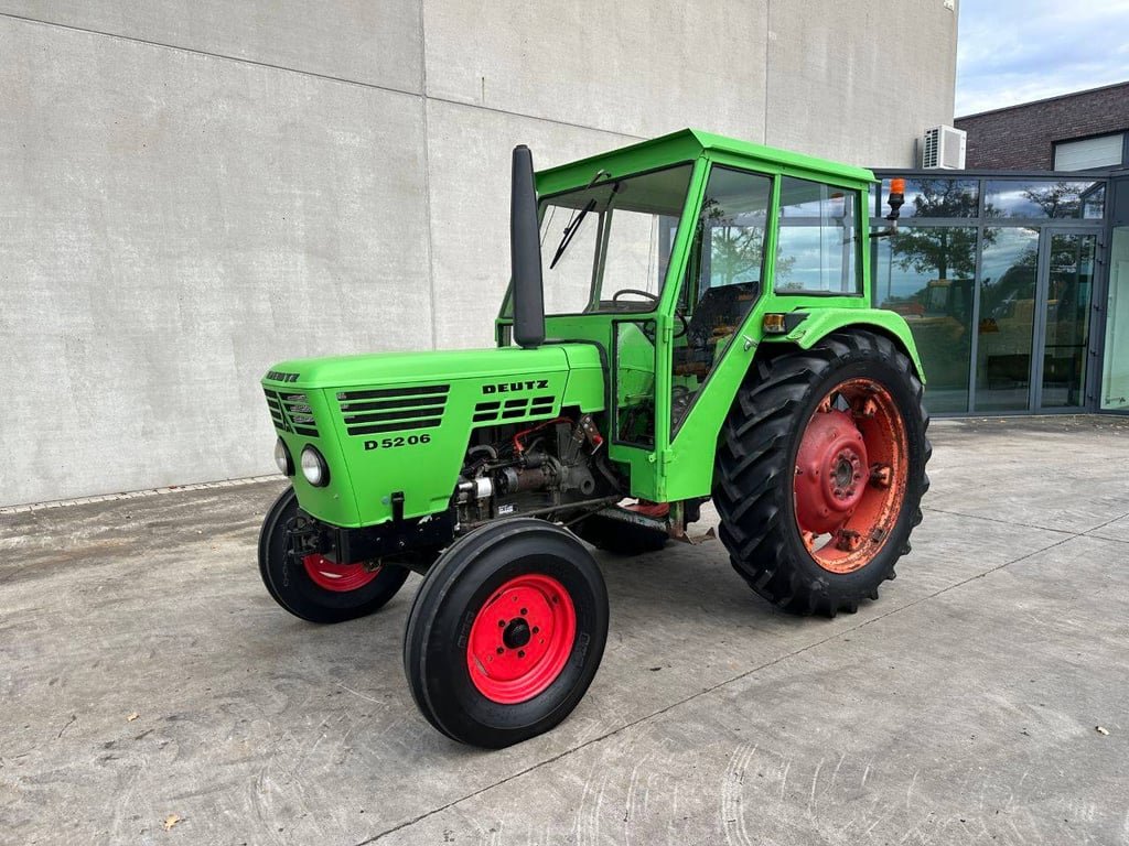 Agricultural tractor Deutz D5206 Diesel 51 hp 1978 1978 D5206 1978 1 Tractor Units