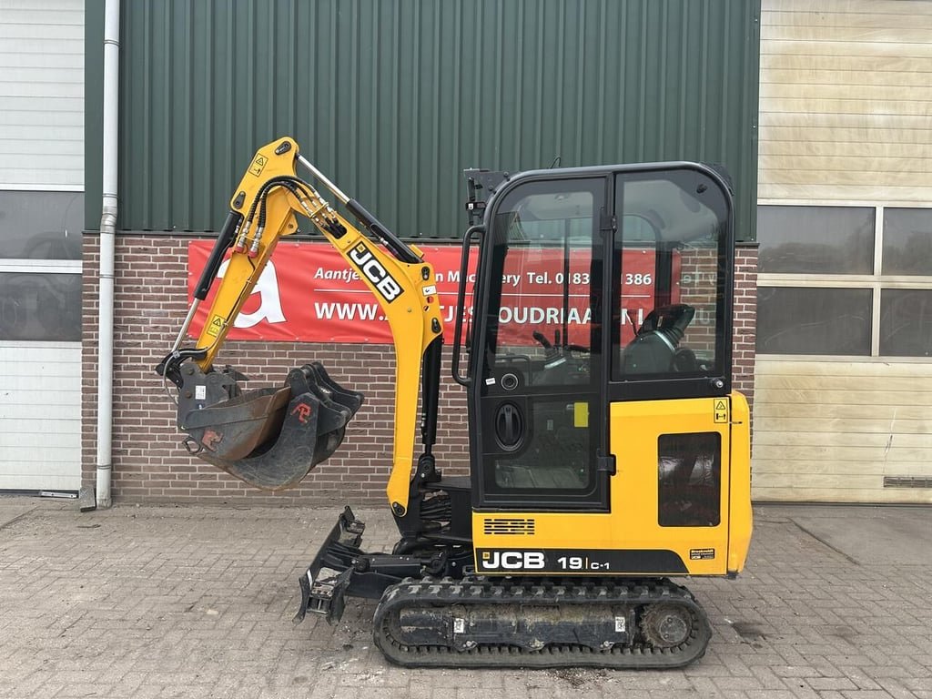 JCB 19 C-1 2023 12251 19 C-1 2023 1