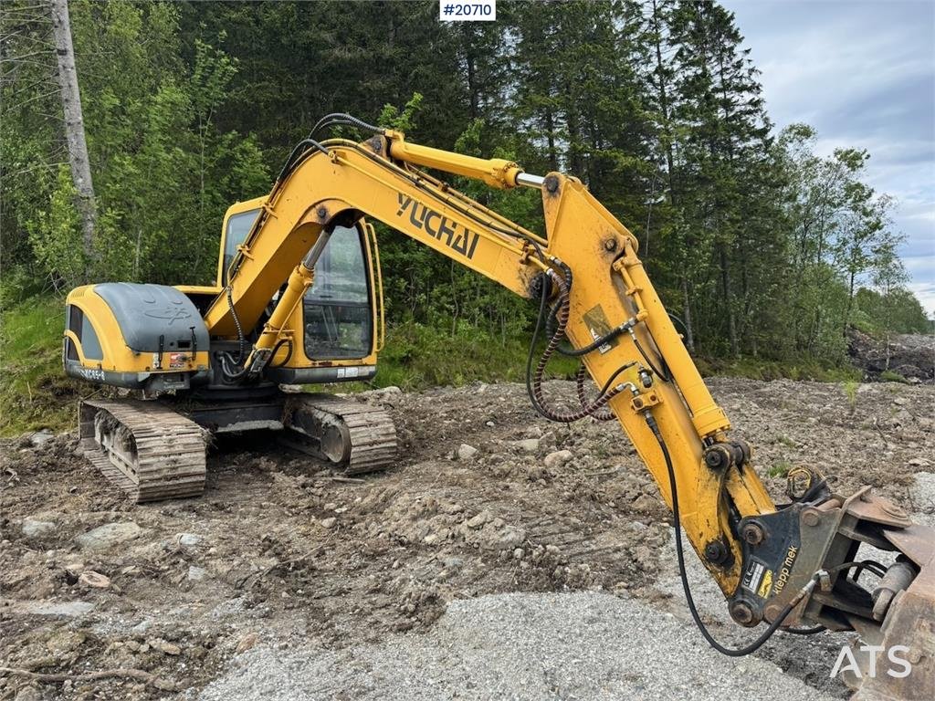 Yuchai YC85-8 Crawler excavator w/ Bucket. 3200 hours. 2008 20710 Yuchaï YC85-8 Crawler excavator w/ Bucket. 3200 hours. 2...