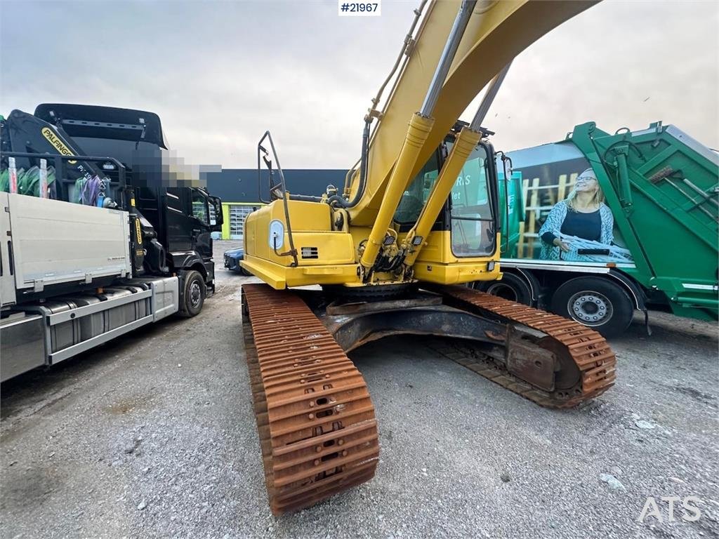 Komatsu PC240LC-8 Crawler Excavator w/ Digger Bucket. 2007 21967 PC240LC-8 Crawler Excavator w/ Digger Bucket. 2007 1 Craw...