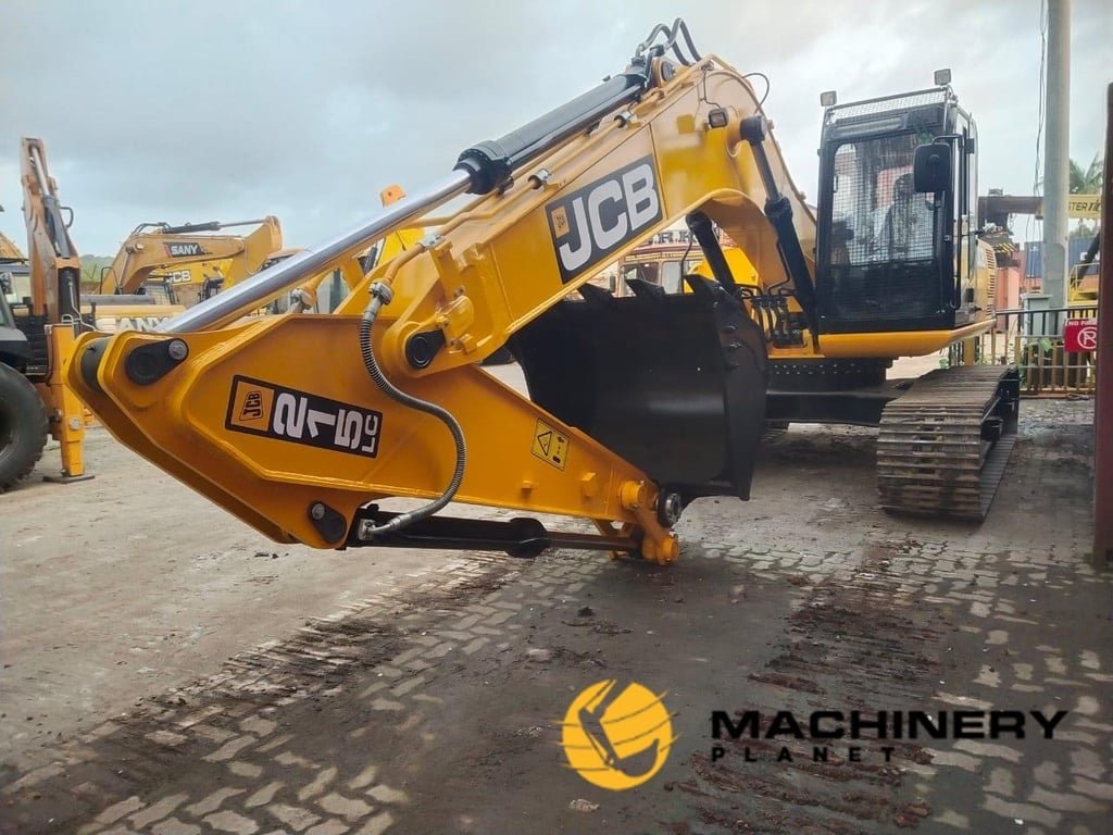 JCB 215LC 2024 Crawler Excavator - New/Unused 215LC 2024 2 Crawler Excavators image 2
