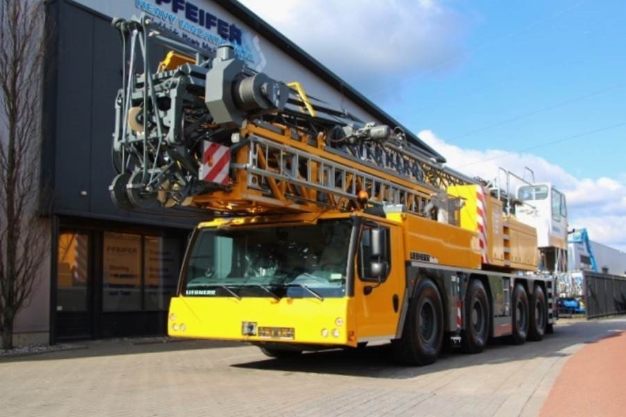 Liebherr MK88 Plus Valid Inspection, 45 m Flight, 8t Cap, P 2018 LIEBHERR - MK88 Plus - 60025 MK88 Plus Valid Inspection, ...