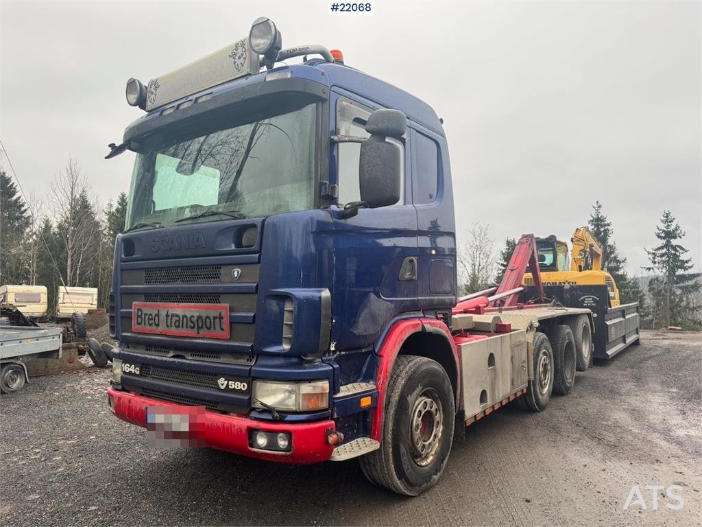 Scania R164 580 8x2 tridem hook truck 2003 22068 R164 580 8x2 tridem hook truck 2003 1