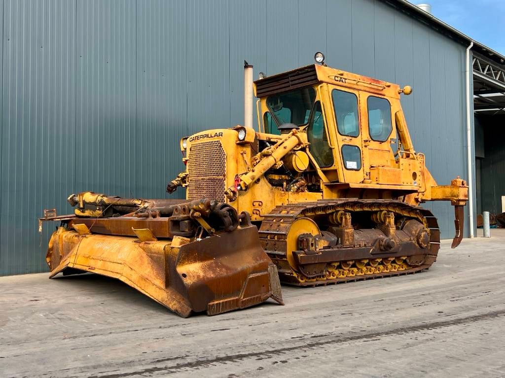 CAT D7G 1984 206242 D7G 1984 1 Dozers