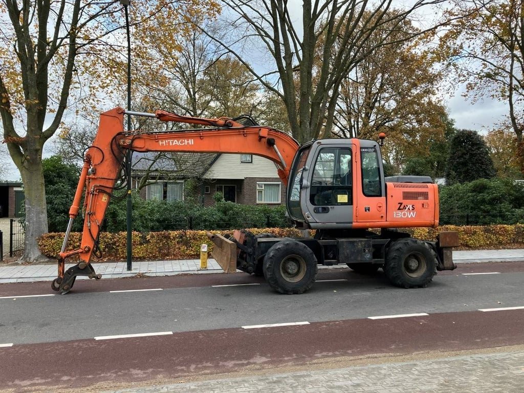 Wheel excavator Hitachi ZX130W Diesel 2007 2007 ZX130W 2007 1 Wheel Loaders