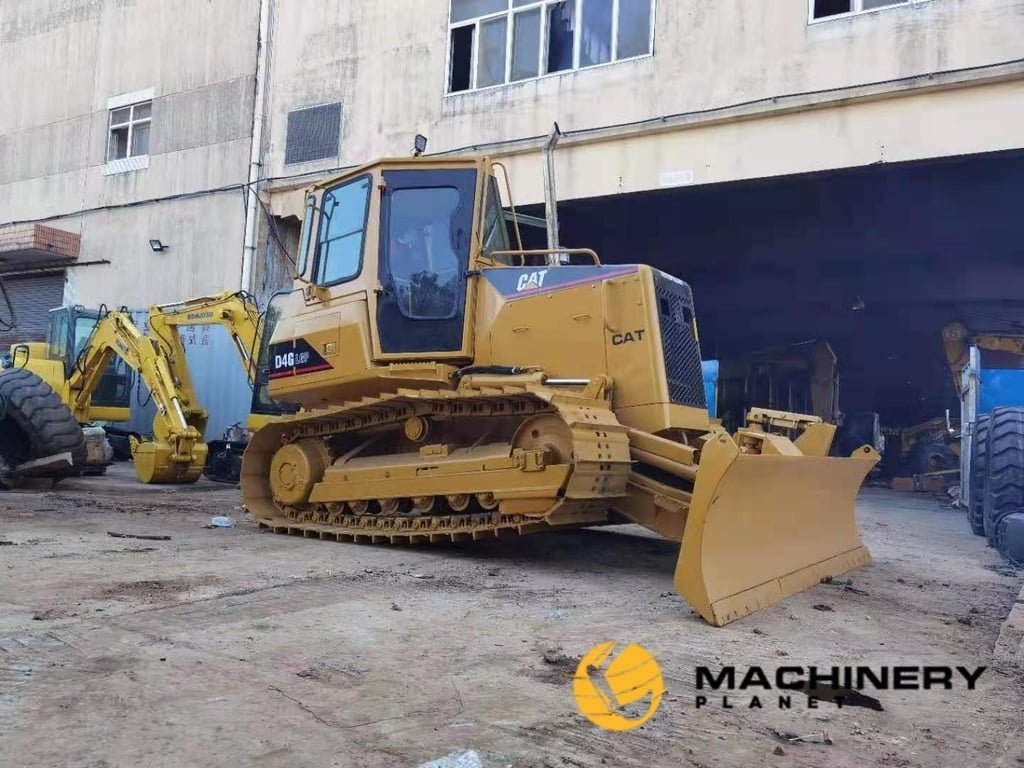 D4G Caterpillar Used Bulldozer good price D4G 2017 1 Dozers image 5