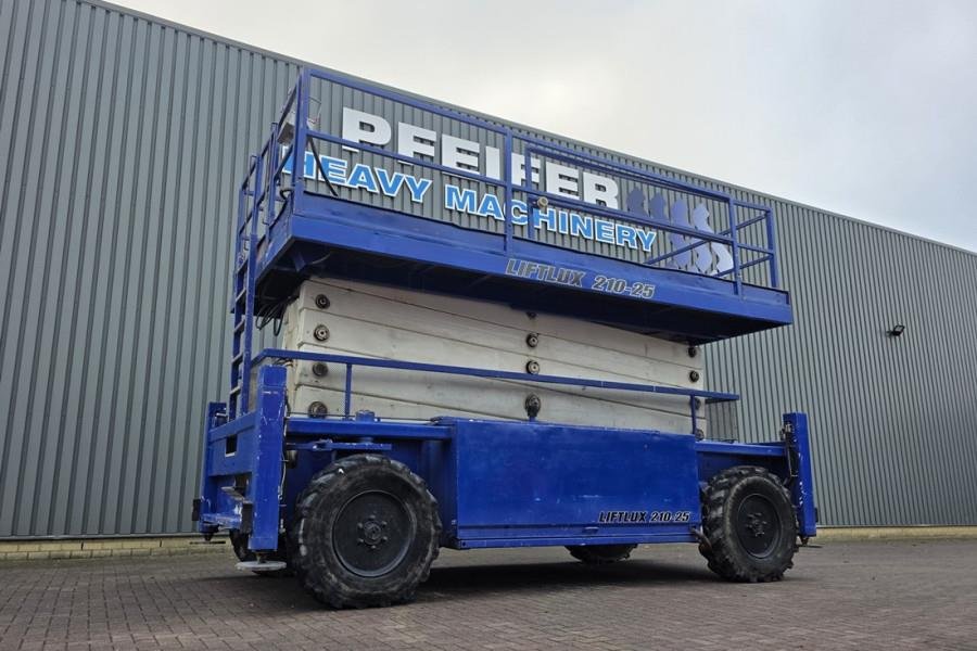 Liftlux SL210-25D4WDS/P Diesel, Hydraulic Deck Extension, 2004 LIFTLUX - SL210-25D4WDS/P - 90388 Liftlux SL210-25D4WDS/P D...