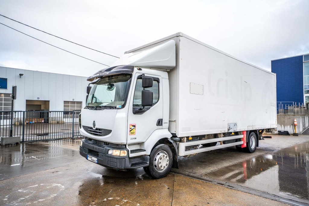 RENAULT MIDLUM 220 (16T)+ DHOLLANDIA 2T. 2012 E64812 Renault MIDLUM 220 (16T)+ DHOLLANDIA 2T. 2012 1