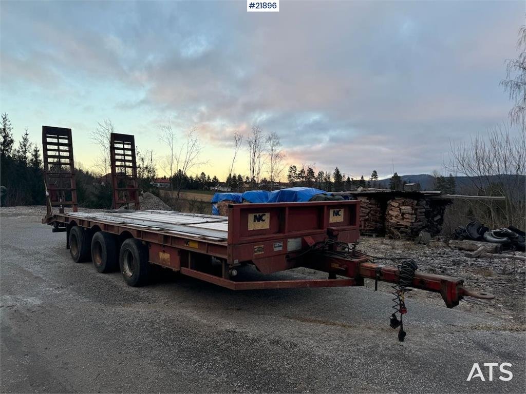 NC 3-axle machine trailer 2009 21896 NC 3-axle machine trailer 2009 1 Lowloader trailers